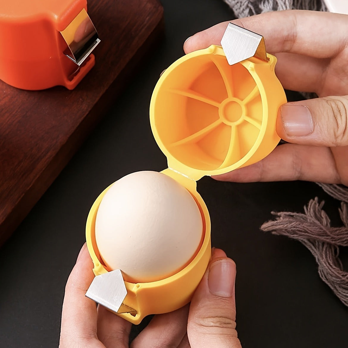 The HUA™ Easy Egg Cutter