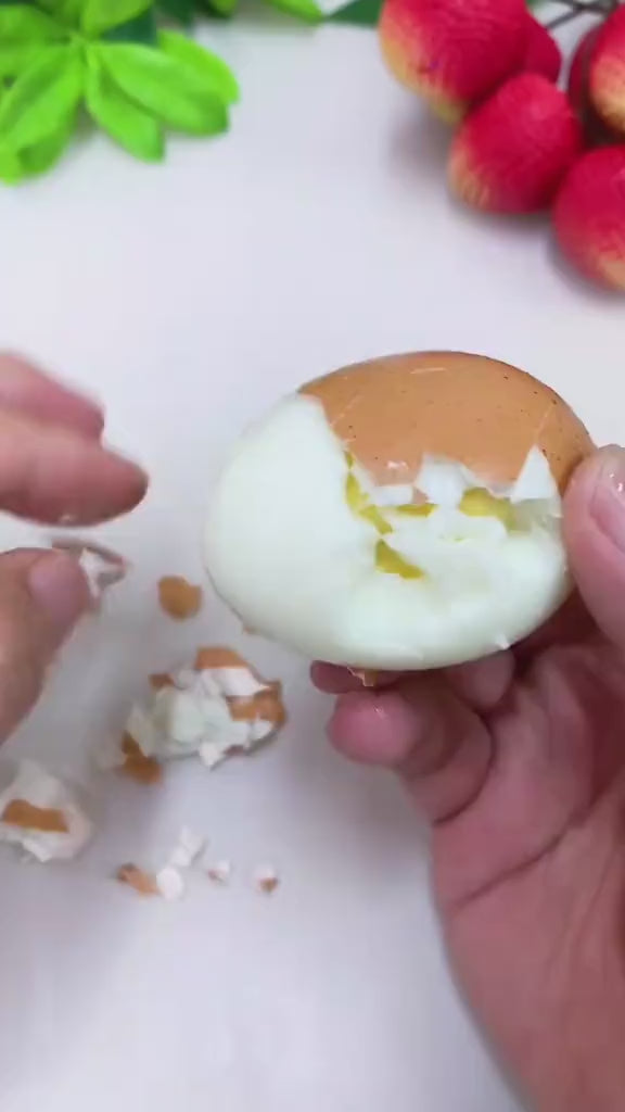 The HUA™ Easy Egg Cutter